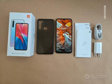 Redmi Note 8 con caricatore e cover 