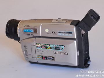 Videocamera VHS-C  Panasonic NV-RZ1 funzionante