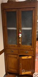 vetrina stile toscano