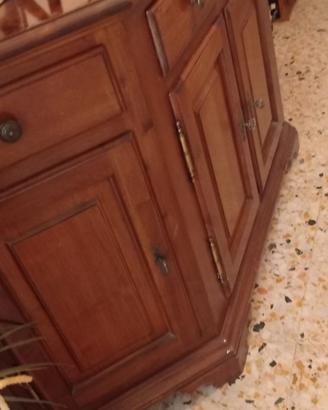 Mobili.cassettiera e mobiletto