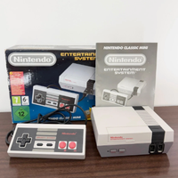 Nintendo NES CLASSIC MINI Completa con Scatola