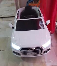Macchinina Elettrica per Bambini - Modello Audi Q5