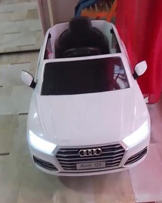 Macchinina Elettrica per Bambini - Modello Audi Q5