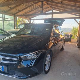 Mercedes Benz classe B180 anno2020 automatica