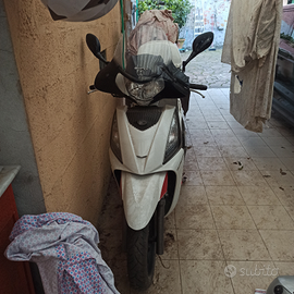 People GT 300 CON BAULETTO