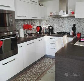 Cucina e soggiorno