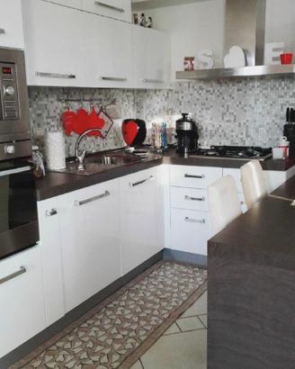Cucina e soggiorno