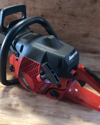 Motosega Jonsered