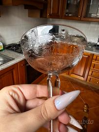 Servizio di bicchieri vintage in vetro inciso