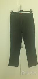 Jeans in velluto brand Playlife. 