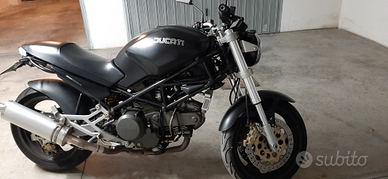 Ducati monster 750 city dark