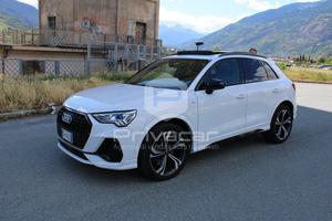 AUDI Q3 40 TDI quattro S tronic S line edition