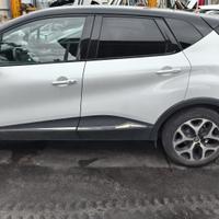 Renault Captur  benzina anno 2028 cod. mot.h4b.b4