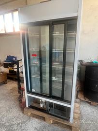 Frigorifero per bibite a doppia anta