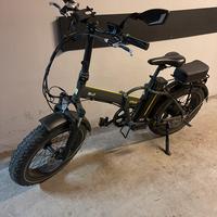 Bici elettrica pieghevole