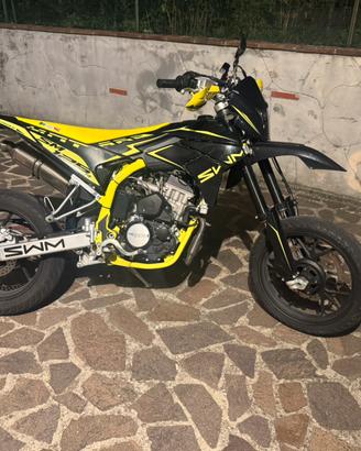 SWM sm 125r-COME NUOVA