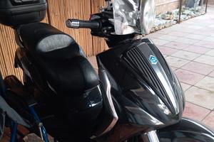 scooter piaggio Beverly 500
