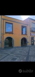 Locale commerciale adibito Bar / pizzeria