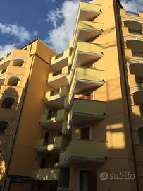 Bilocale in centro città con posto auto