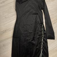 vestito a maniche lunghe corto