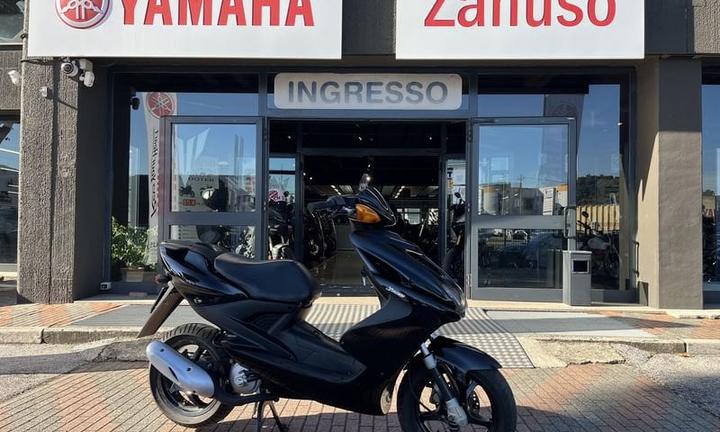 Yamaha Aerox 50 scooter 50 2T a liquido