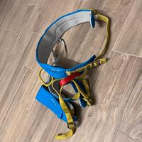 Imbragatura arrampicata nuova, mai usata. Taglia M