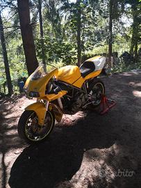 Ducati 748 - 2001