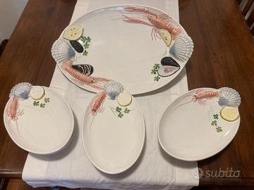 Set di 10 piatti in maiolica