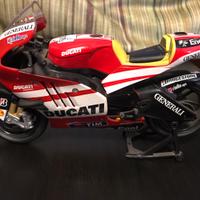 Modellino Ducati Valentino Rossi 20 cm