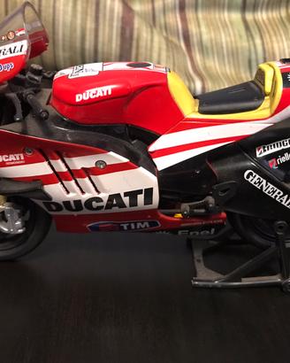 Modellino Ducati Valentino Rossi 20 cm