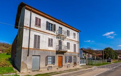 ARAMENGO CASA LIBERA SU 4 LATI CON TRAVATA E GIARD