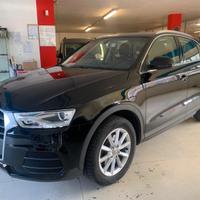 Audi Q3 2.0 TDI 120 CV Business – - cambio manuale