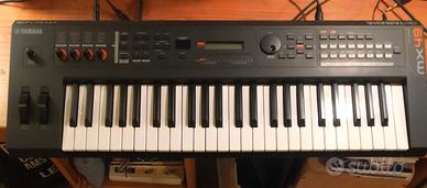 tastiera sintetizzatore Yamaha MX49