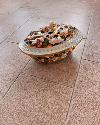 Scatola Portaoggetti Vintage Capodimonte con Putti