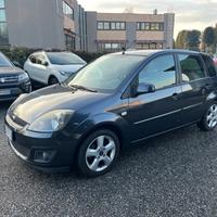 Ford Fiesta 1.2 16V 5p. Titanium GPL *NEOPATENTATI