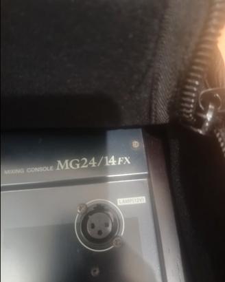 mixer Yamaha MG24/14fx