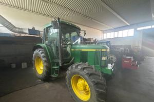 TRATTORE JOHN DEERE 6310
