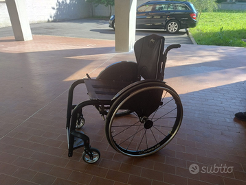 Carrozzina per disabili