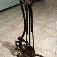 ATTREZZI PER CAMINO FORGIATI A MANO