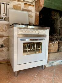 Cucina e forno a gas 5 fuochi LOFRA
