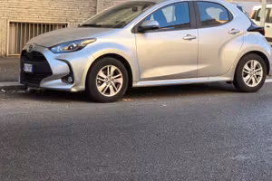 Toyota Yaris 1.5 Full Hybrid Active MY24 automatic