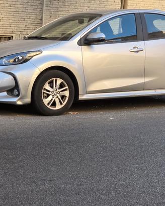 Toyota Yaris 1.5 Full Hybrid Active MY24 automatic