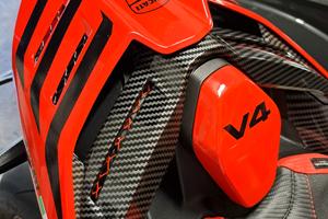 codino  panigale v4  18-24