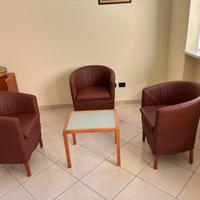 Set di 3 poltrone e tavolino pari al nuovo