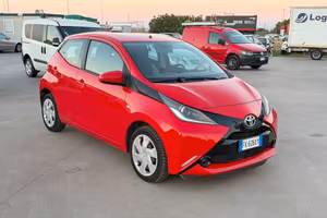 Toyota Aygo 1.0 VVT-i 69 CV 5 porte x-play TSS MMT