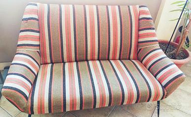 DIVANETTO VINTAGE Made n Italy