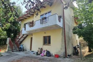 Villa di 194 m² con più di 5 locali a Saludecio