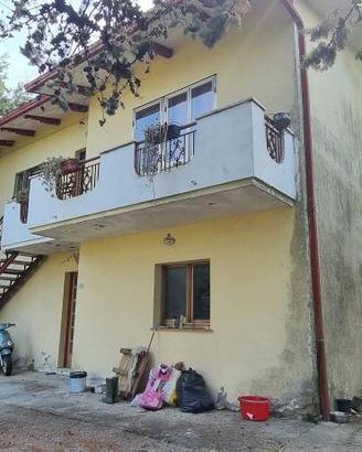 Villa di 194 m² con più di 5 locali a Saludecio