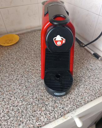 Macchinetta caffè capsule Delonghi