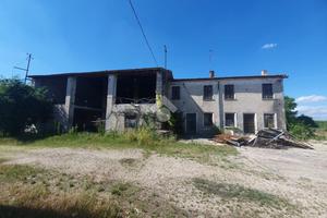 RUSTICO A POVEGLIANO VERONESE